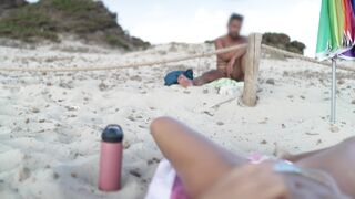 Bitchinbubba_Rocky XXX - Giving the stranger a close up view