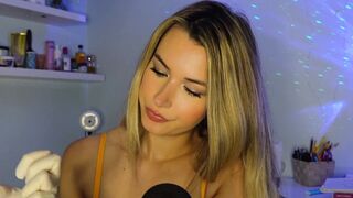 Sabrina Vaz ASMR