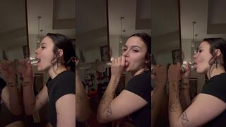 SolandisXan dildo deepthroat