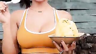 Ana's Snapchat (Video 55)