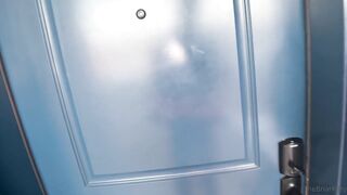 Briar Riley Fucked By Delivery Guy