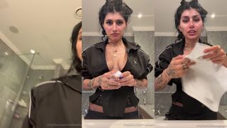 Mia Khalifa Bathroom Routine