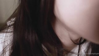 Maimy ASMR tongue sounds