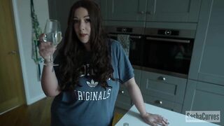 Sasha Curves (7)