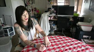 Miss Ellie: Wild Mommy Kisses