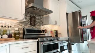 D.D OF - Cooking Up Something Sexy