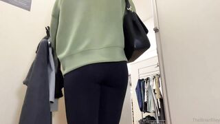 briar changing room solo