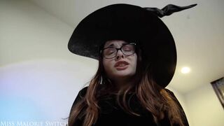 Miss Malorie Switch: Cummy Cobwebs