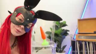 R.G.OF - Fucks Bunny