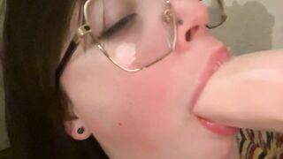 yourmomsmarsbar dildo blowjob ppv