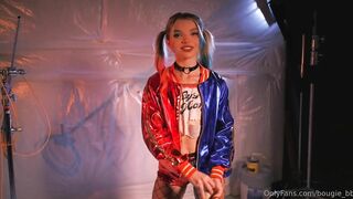 Bougie_Bb Squirts On The Floor Dressed As Harley Quinn