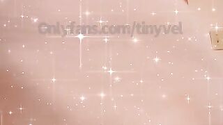 tinyvel fingering & twerk ppv