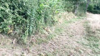 Hannah B threesome in field