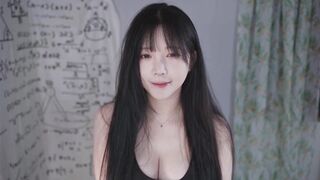 Yoon Ying ASMR