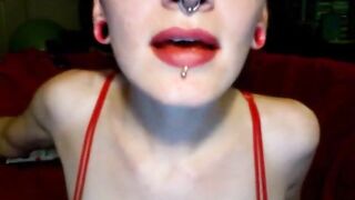 Betty Bondage - Tongue with sexy glasses