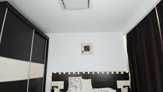 Busty Ema Webcam show